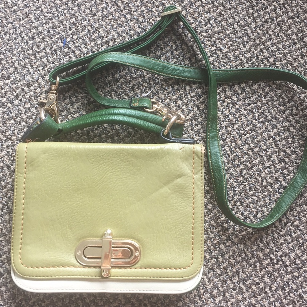 Green Fashionable Crossbody Bag